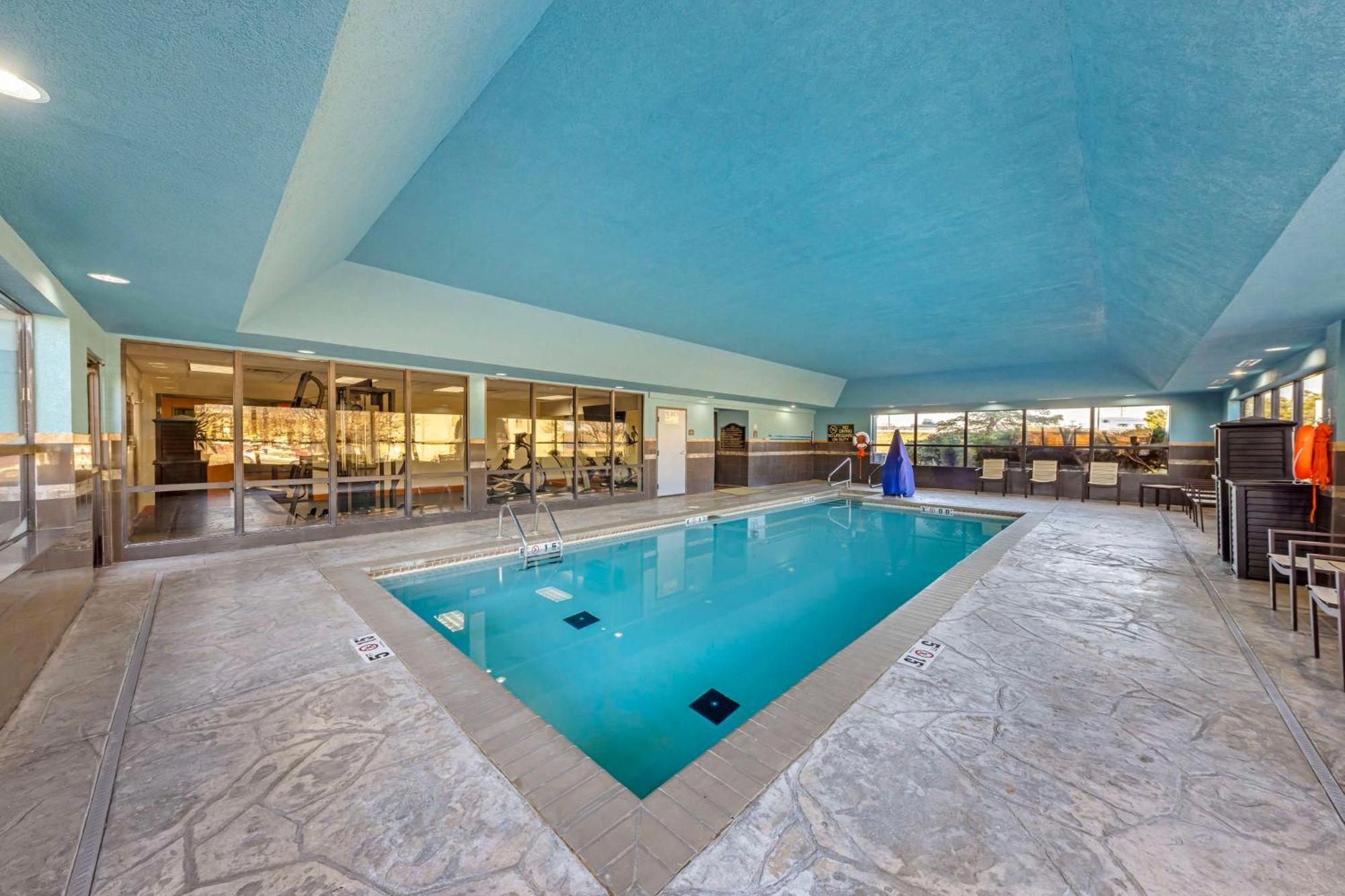 Best Western Plus Midwest City Inn & Suites Exteriör bild