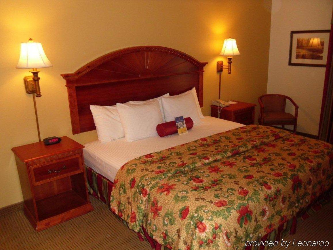 Best Western Plus Midwest City Inn & Suites Rum bild