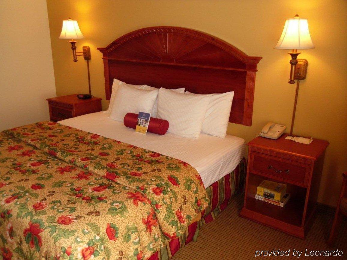 Best Western Plus Midwest City Inn & Suites Rum bild