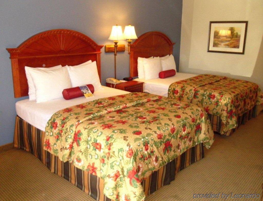 Best Western Plus Midwest City Inn & Suites Exteriör bild
