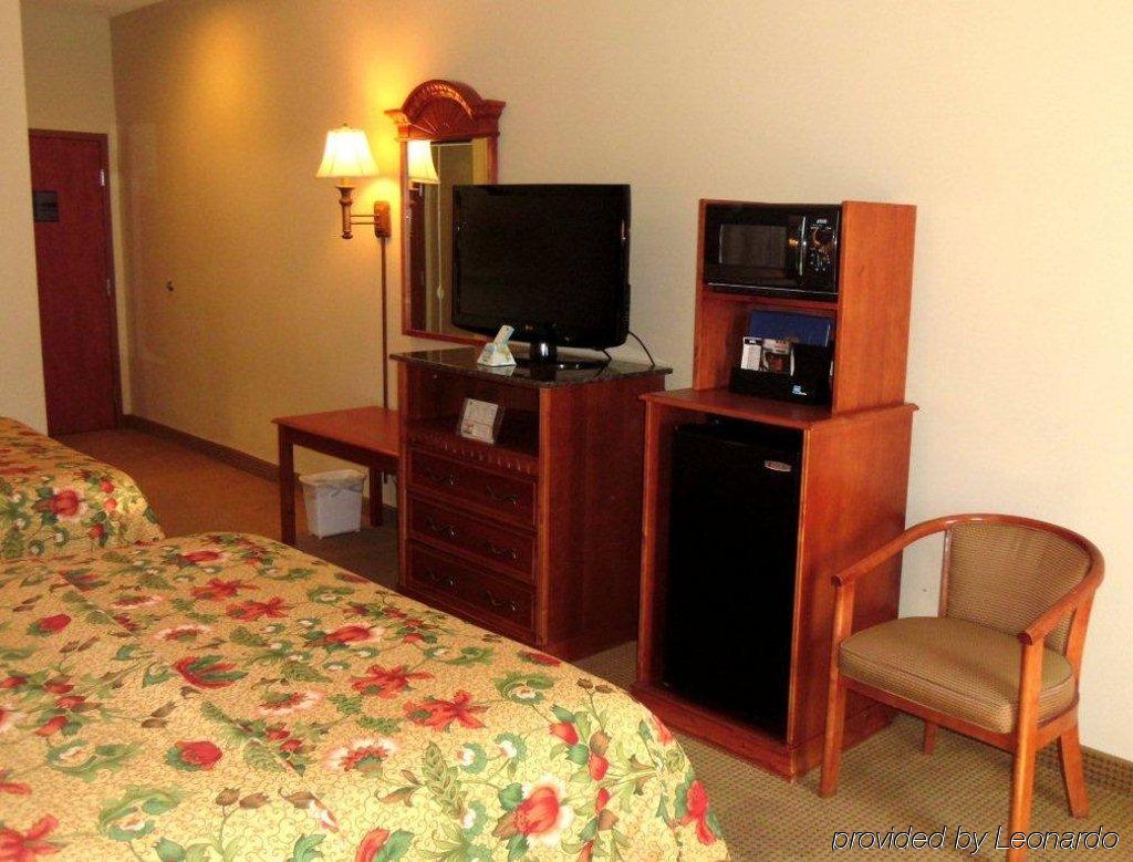 Best Western Plus Midwest City Inn & Suites Rum bild