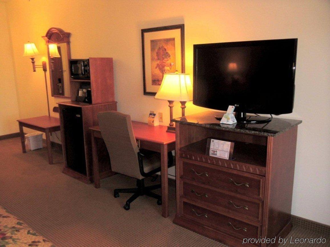 Best Western Plus Midwest City Inn & Suites Exteriör bild